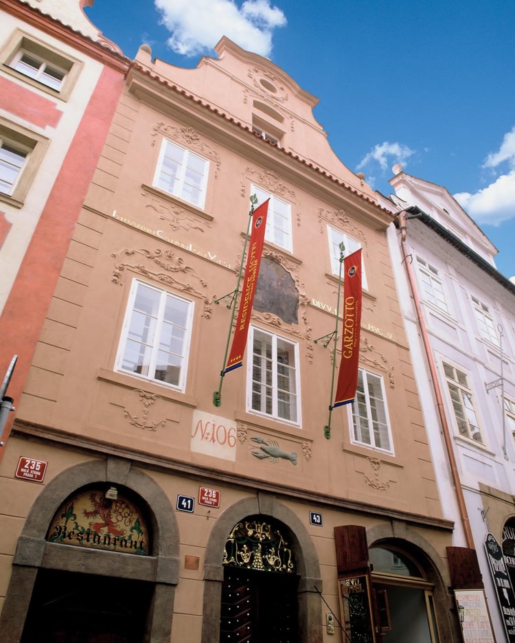 hotel image 0