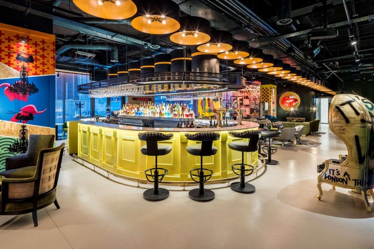 bar