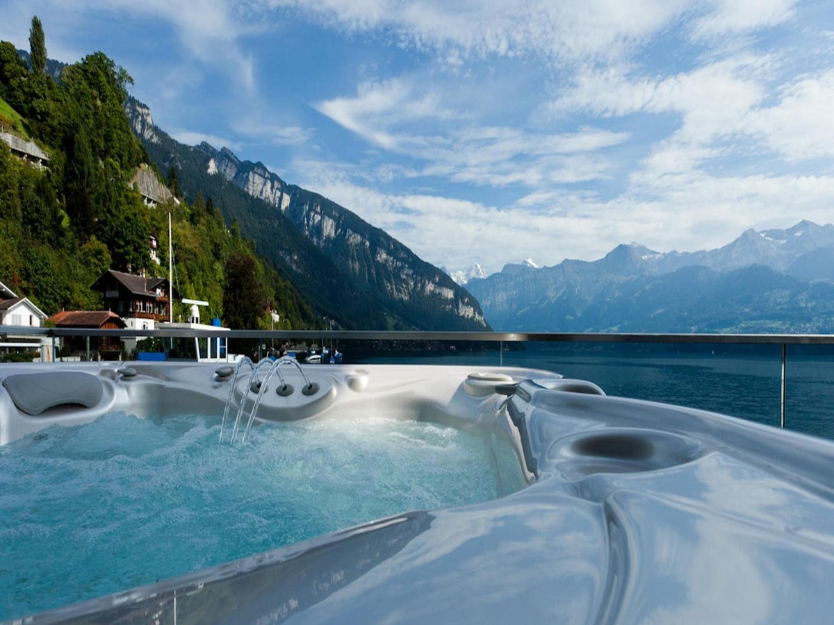 The ultimate gravel adventure in the Bernese Alps: cycling in Gunten, Switzerland